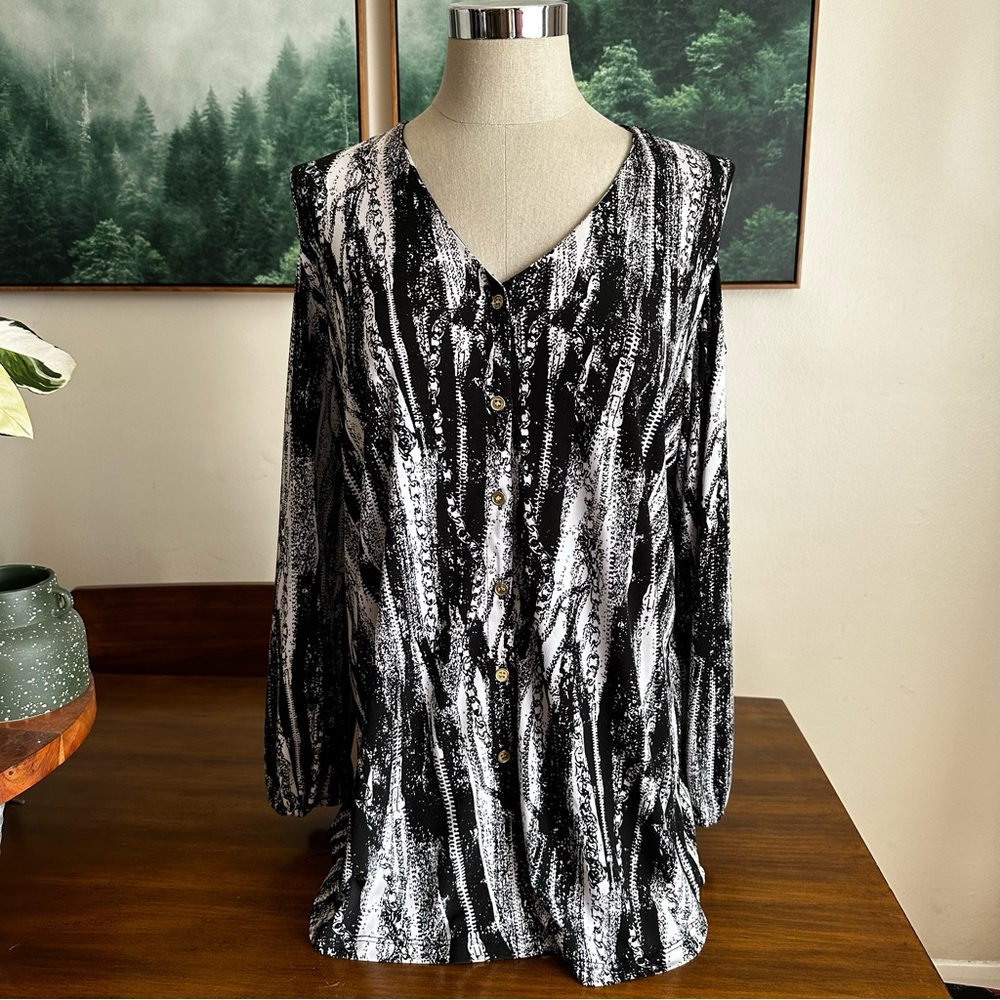 Eve & Maddie Cold Shoulder Blouse XL